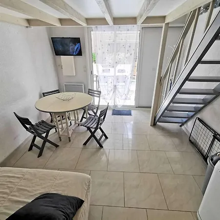 Villa Grande Bleue - T1 Cab Mezz 5 Couchages Port Mae-2394 *